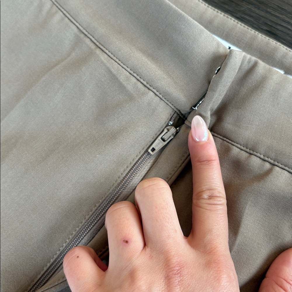 Because of Alice brown tan trouser Women's Pants medium - Picture 4 of 8